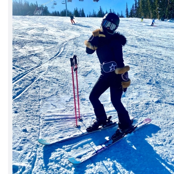 Goldbergh Parry Belted Hooded Faux Fur Trimmed Ski Suit In Black 4 NWT - Picture 7 of 16